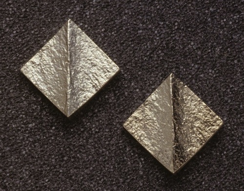 Small square earrings in sterling Also available in vermeil