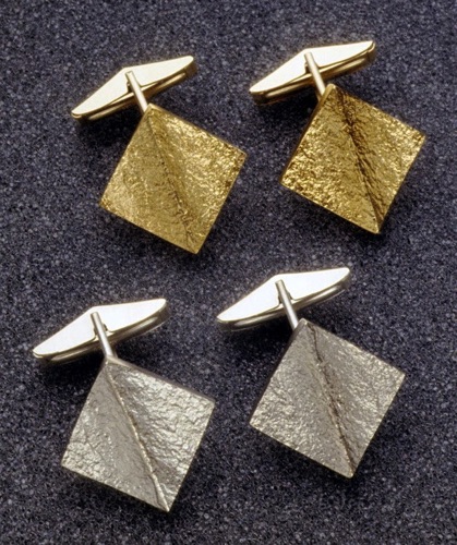 Square links in silver or vermeil